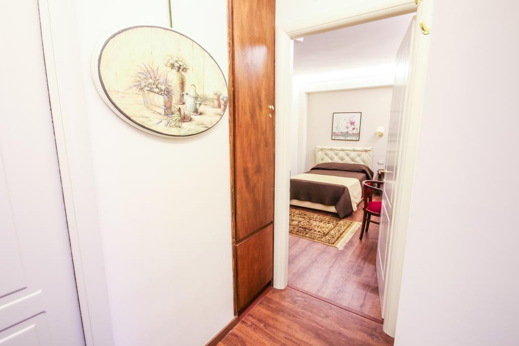 רג'יו די קאלאבריה 96 Guest House חדר תמונה
