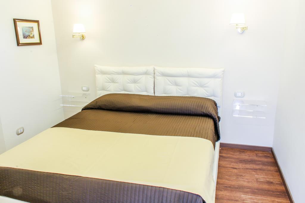 רג'יו די קאלאבריה 96 Guest House מראה חיצוני תמונה